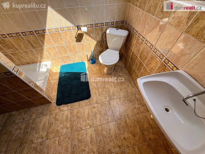 Prodej  rodinného domu 185 m^2 Stříbrnice, Stříbrnice 