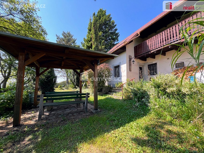Prodej  rodinného domu 185 m^2 Stříbrnice, Stříbrnice 