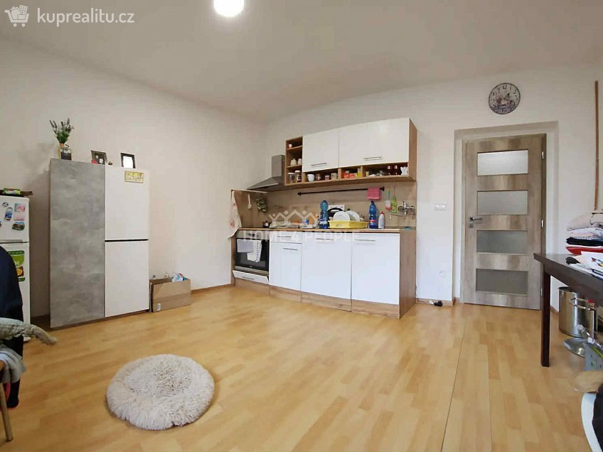 Prodej bytu 2+kk 60 m^2 Svěchyňova, Chrudim 
