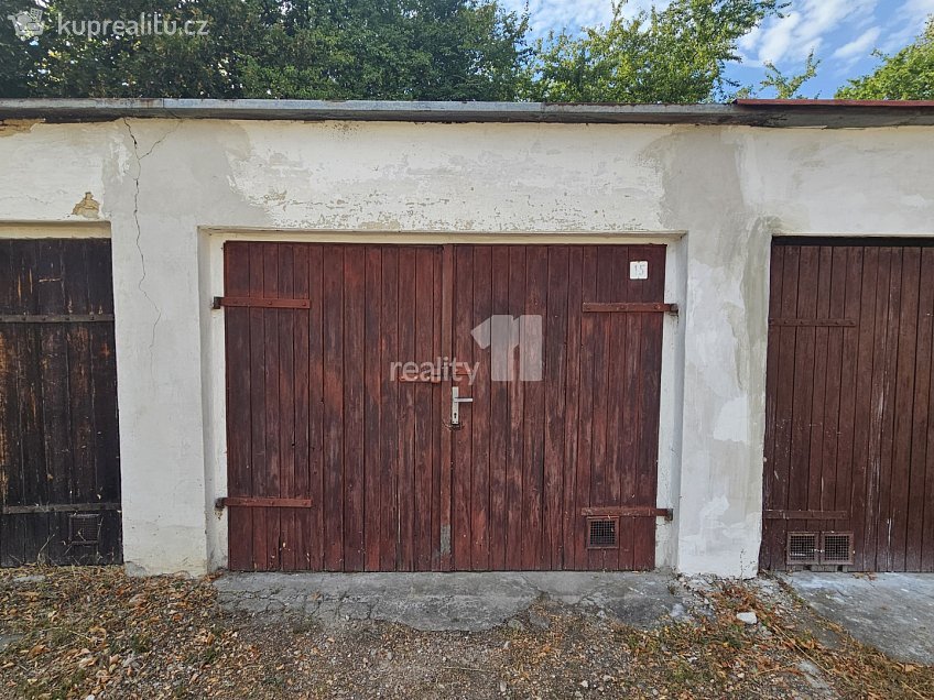 Prodej  garáže 19 m^2 Kunštátská, Poděbrady 