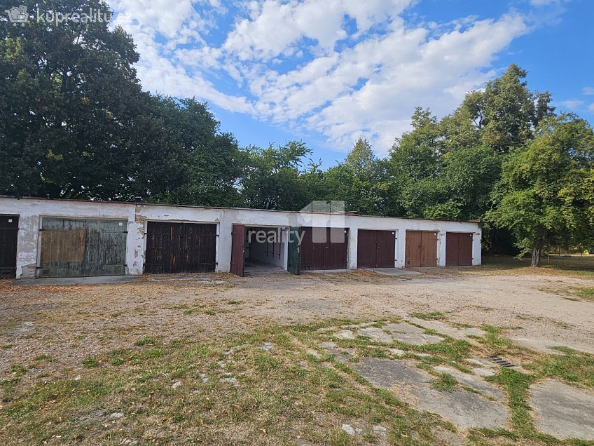 Prodej  garáže 19 m^2 Kunštátská, Poděbrady 