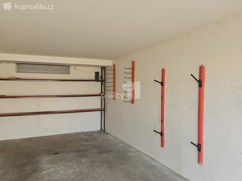 Prodej  garáže 19 m^2 Kunštátská, Poděbrady 