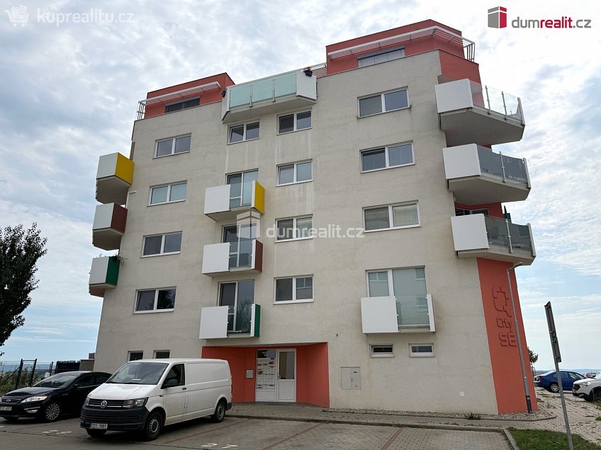 Prodej bytu 1+kk 43 m^2 Hrušková, Uherské Hradiště 