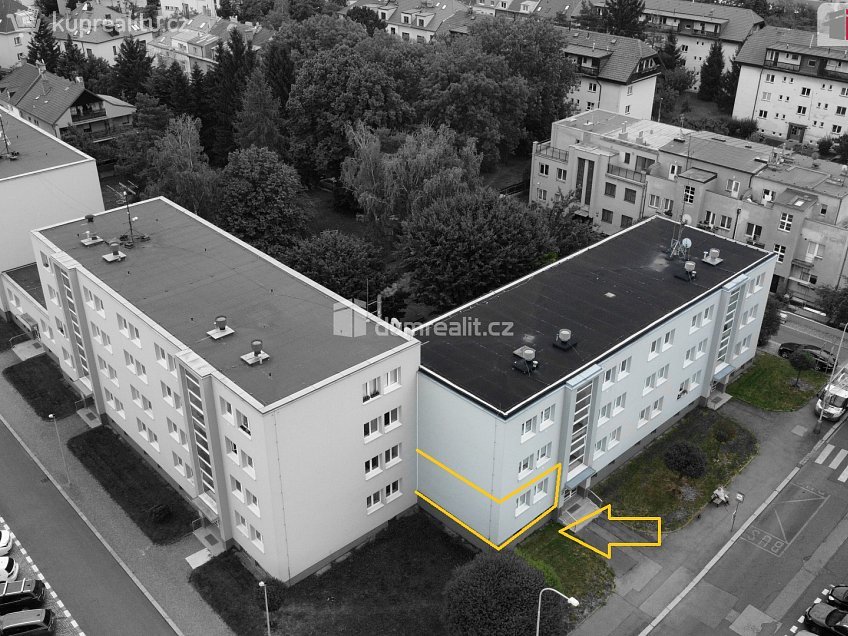 Pronájem bytu 3+kk 77 m^2 U vojenské nemocnice, Praha 6 