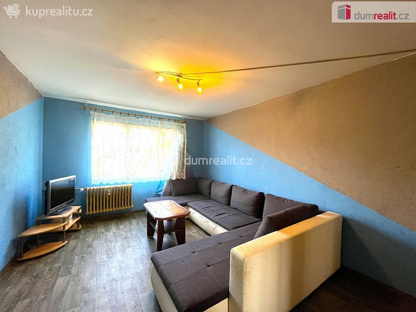 Prodej bytu 2+1 62 m^2 Na Hradčanech, Cheb 