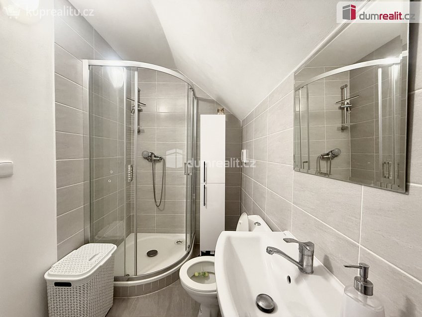 Pronájem bytu 3+kk 75 m^2 Vilsnická, Děčín 