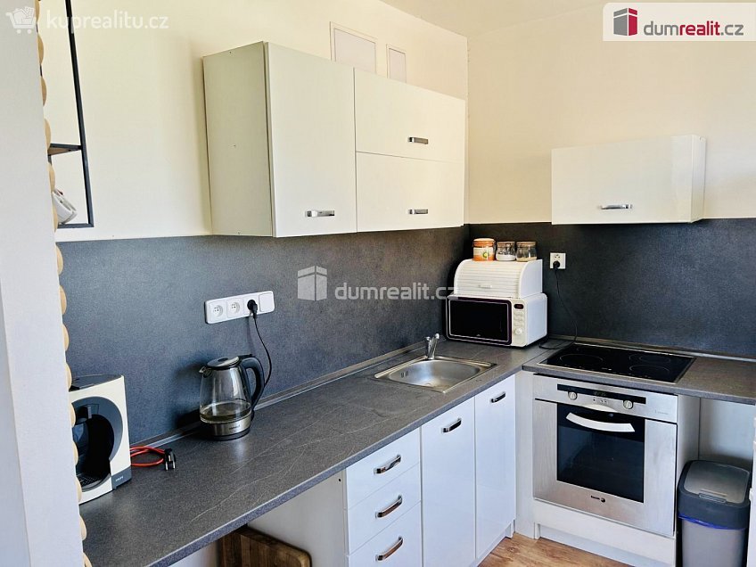 Prodej bytu 2+kk 39 m^2 Poštovní, Zruč nad Sázavou 