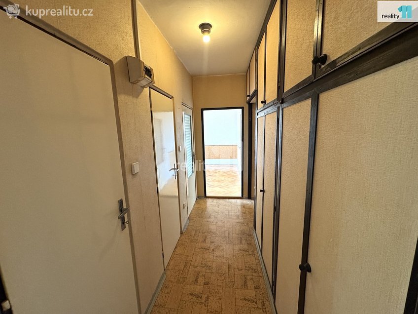 Prodej bytu 2+1 55 m^2 Zvonková, Praha 10 