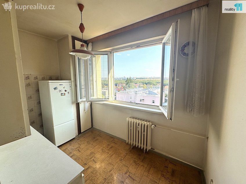 Prodej bytu 2+1 55 m^2 Zvonková, Praha 10 