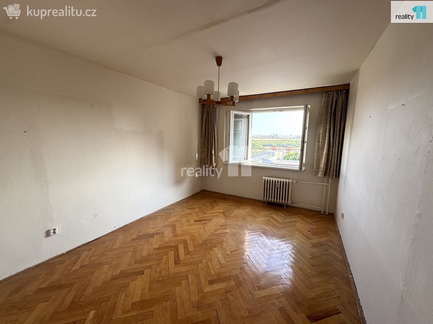 Prodej bytu 2+1 55 m^2 Zvonková, Praha 10 