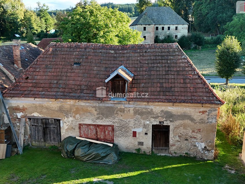 Prodej  rodinného domu 195 m^2 Drahenice, Drahenice 
