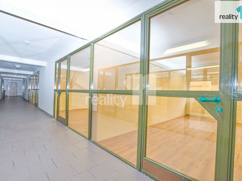 Pronájem  kanceláře 20 m^2 Jeronýmova, Liberec 