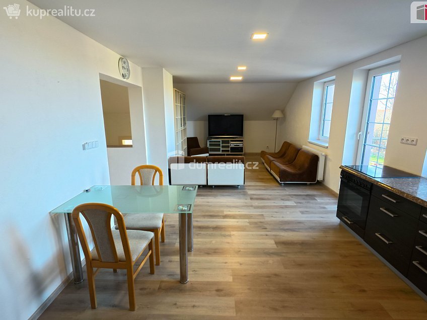 Prodej  rodinného domu 300 m^2 Bystřice, Bystřice 