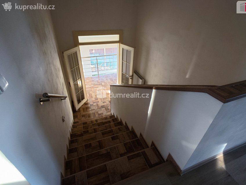 Prodej  rodinného domu 300 m^2 Bystřice, Bystřice 