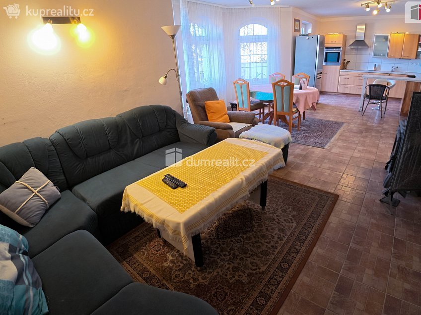 Prodej  rodinného domu 300 m^2 Bystřice, Bystřice 