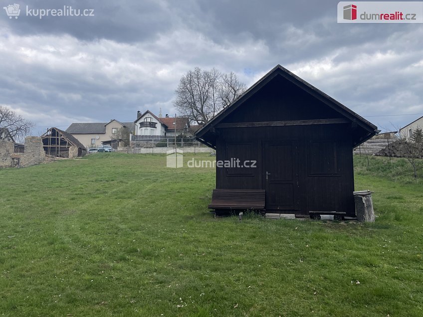 Prodej  stavebního pozemku 2276 m^2 Klučenice, Klučenice 