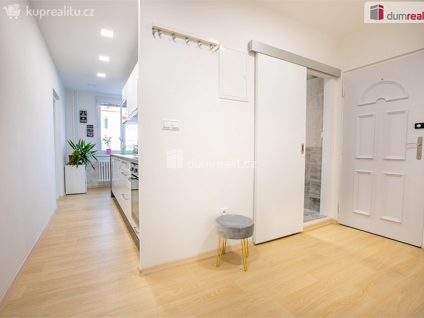 Pronájem bytu 2+1 63 m^2 Křivoklátská, Nové Strašecí 