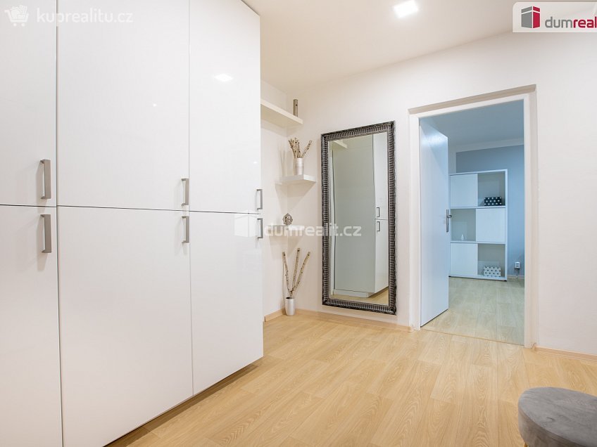 Pronájem bytu 2+1 63 m^2 Křivoklátská, Nové Strašecí 