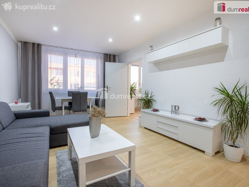 Pronájem bytu 2+1 63 m^2 Křivoklátská, Nové Strašecí 