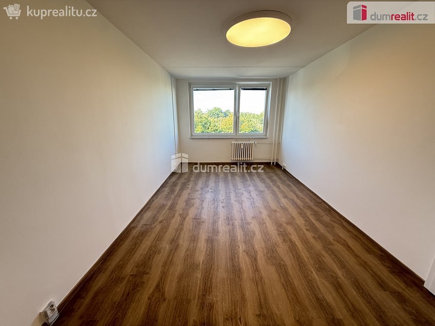 Pronájem bytu 2+kk 48 m^2 Blažimská, Praha 11 