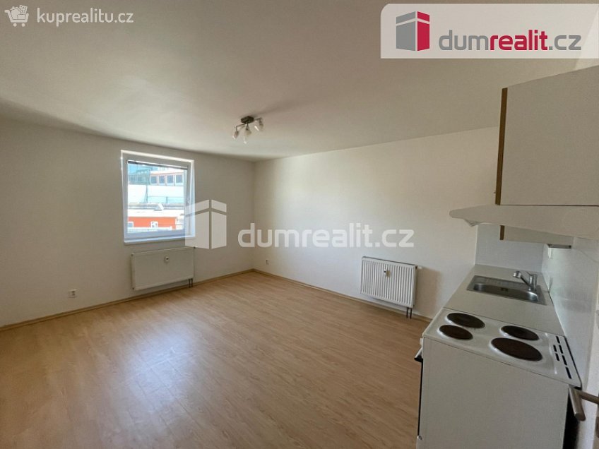 Pronájem bytu 1+kk 25 m^2 Oblouková, Opava 