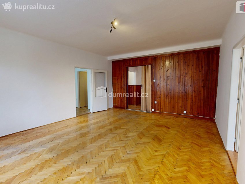 Pronájem bytu 2+1 75 m^2 Dolní náměstí, Opava 
