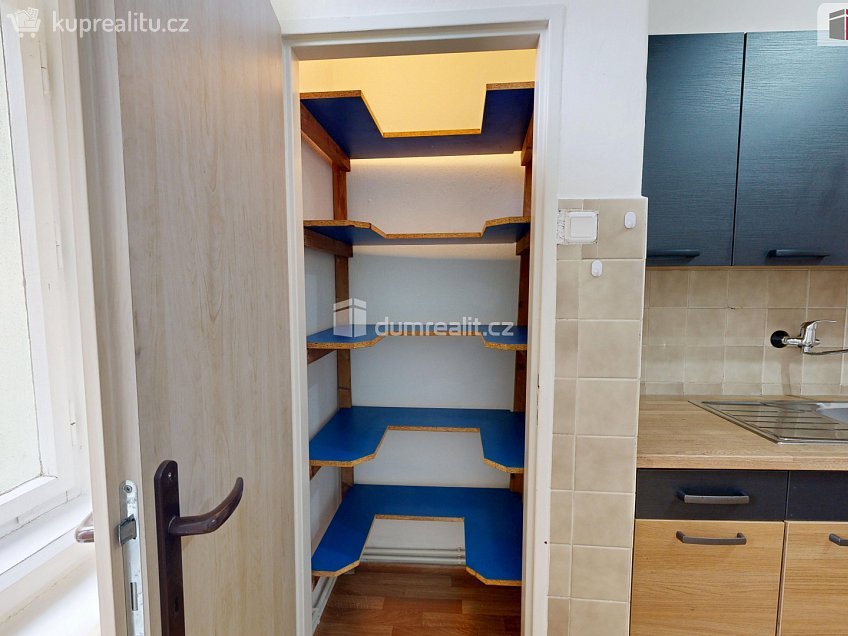 Pronájem bytu 2+1 75 m^2 Dolní náměstí, Opava 