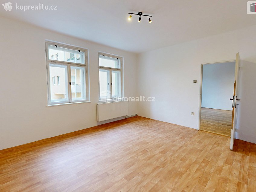 Pronájem bytu 2+1 75 m^2 Dolní náměstí, Opava 