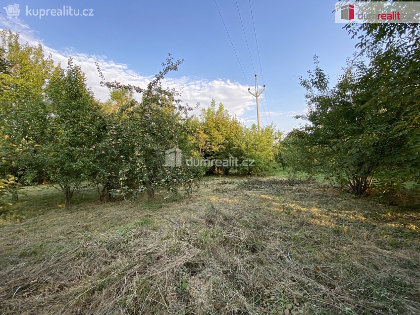 Prodej  stavebního pozemku 1836 m^2 Uherský Ostroh, Uherský Ostroh 