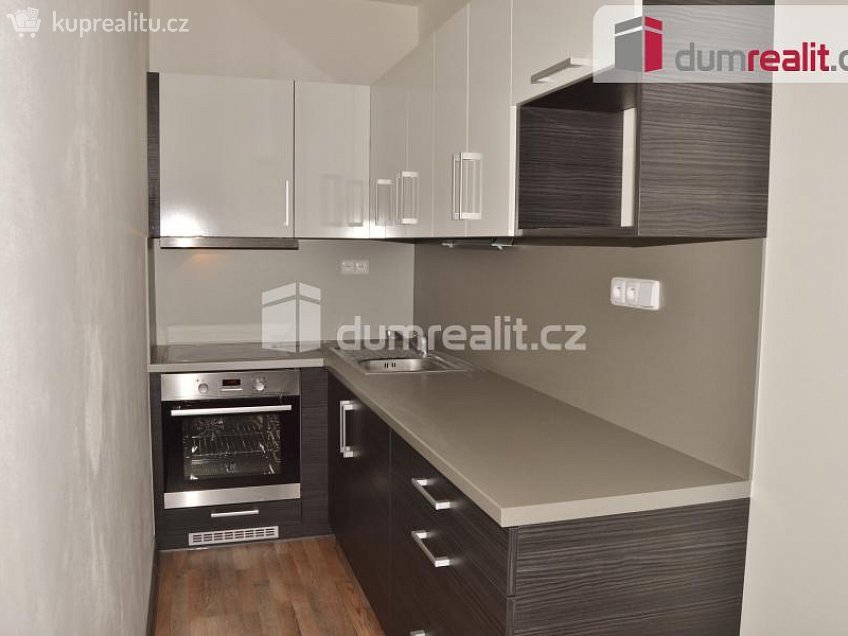 Prodej bytu 1+kk 32 m^2 Václavská, Kolín 