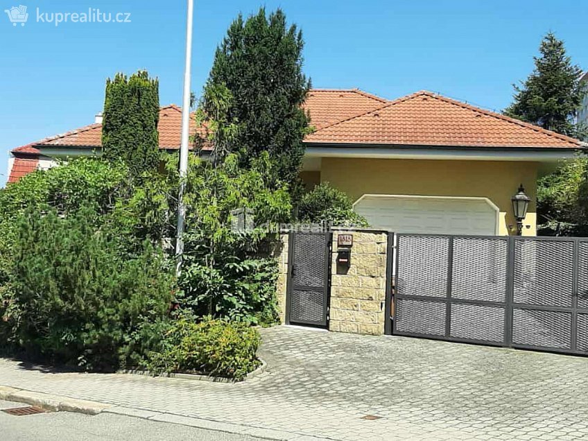 Prodej  rodinného domu 456 m^2 Viničná, Mladá Boleslav 
