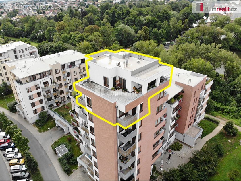 Prodej bytu 4+kk 120 m^2 Bermanova, Praha-Čakovice 