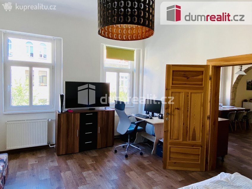 Prodej bytu 2+kk 68 m^2 Husova, Mariánské Lázně 