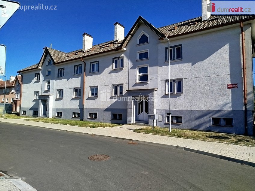 Prodej bytu 3+kk 88 m^2 Boženy Němcové, Klášterec nad Ohří 