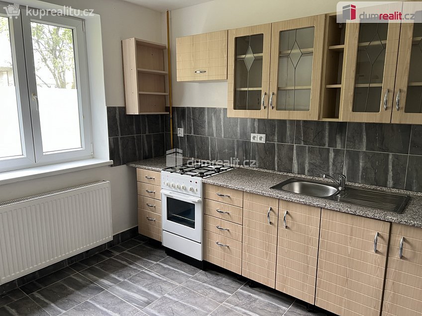 Prodej bytu 2+1 55 m^2 Malá strana, Suchdol nad Odrou 