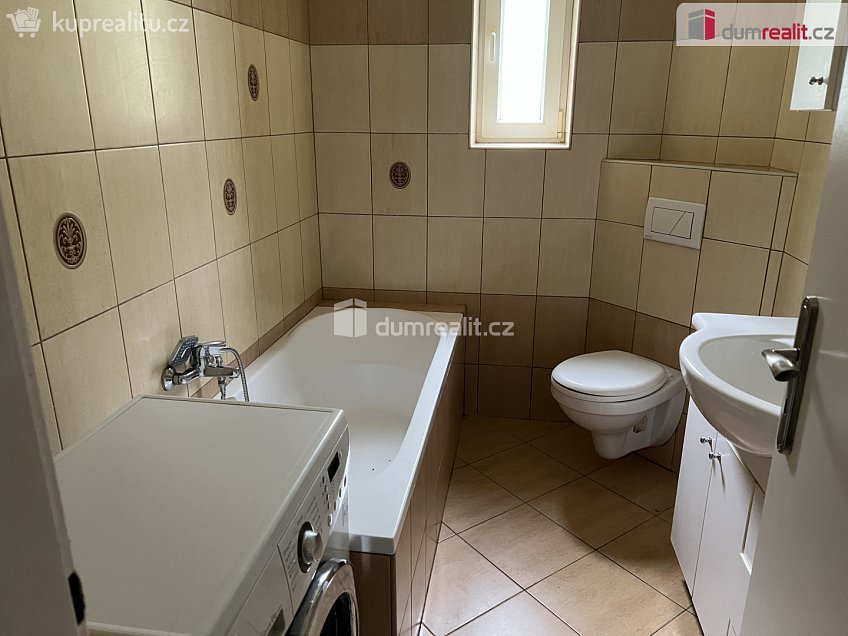 Prodej bytu 2+1 55 m^2 Malá strana, Suchdol nad Odrou 