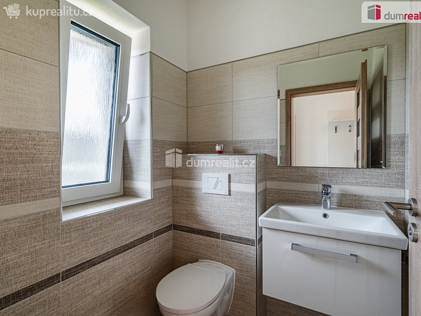 Prodej  rodinného domu 170 m^2 Dr. Přemysla Jeřábka, Karlovy Vary 