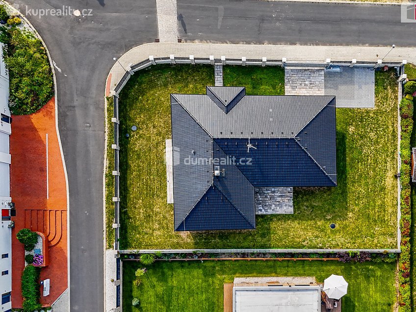Prodej  rodinného domu 170 m^2 Dr. Přemysla Jeřábka, Karlovy Vary 