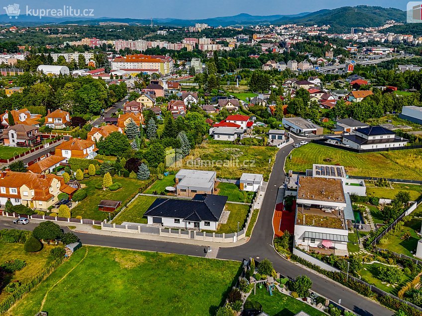Prodej  rodinného domu 170 m^2 Dr. Přemysla Jeřábka, Karlovy Vary 