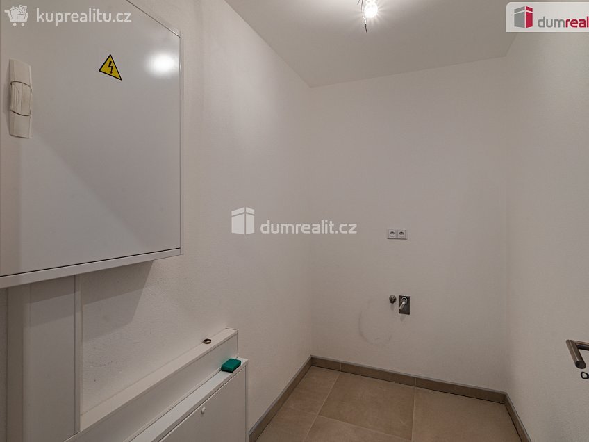 Prodej  rodinného domu 170 m^2 Dr. Přemysla Jeřábka, Karlovy Vary 