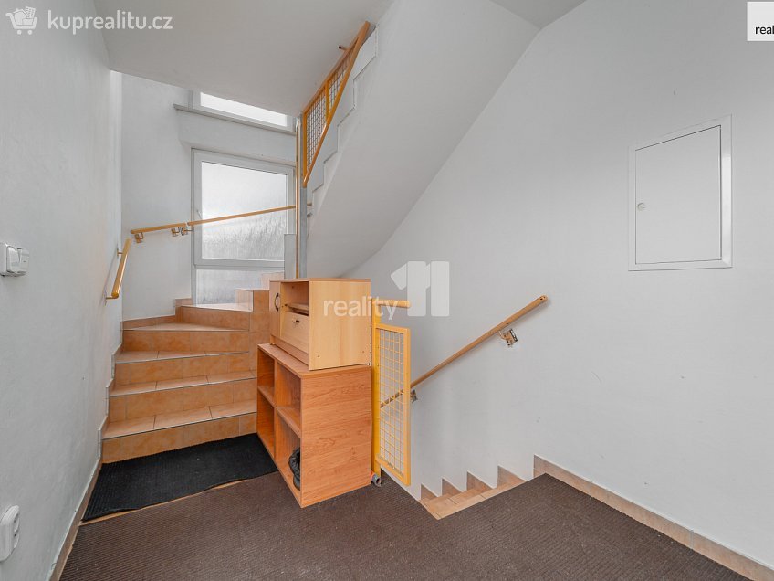 Prodej  činžovního domu 600 m^2 Růžová, Zlín 