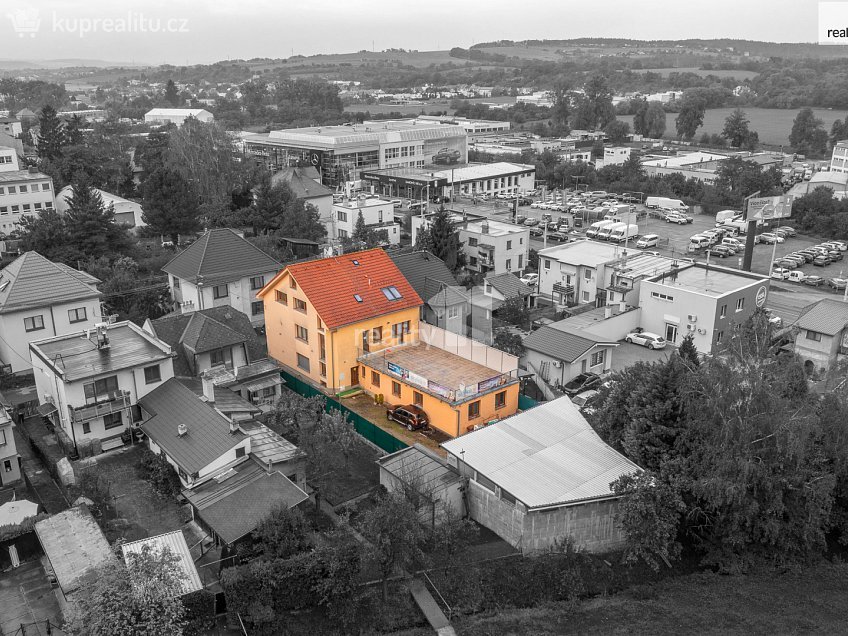 Prodej  činžovního domu 600 m^2 Růžová, Zlín 