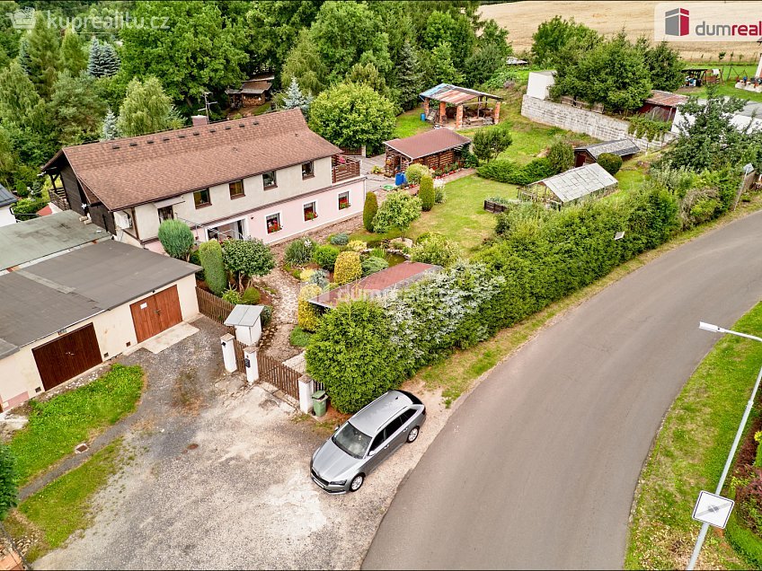 Prodej  rodinného domu 921 m^2 Borská, Dalovice 