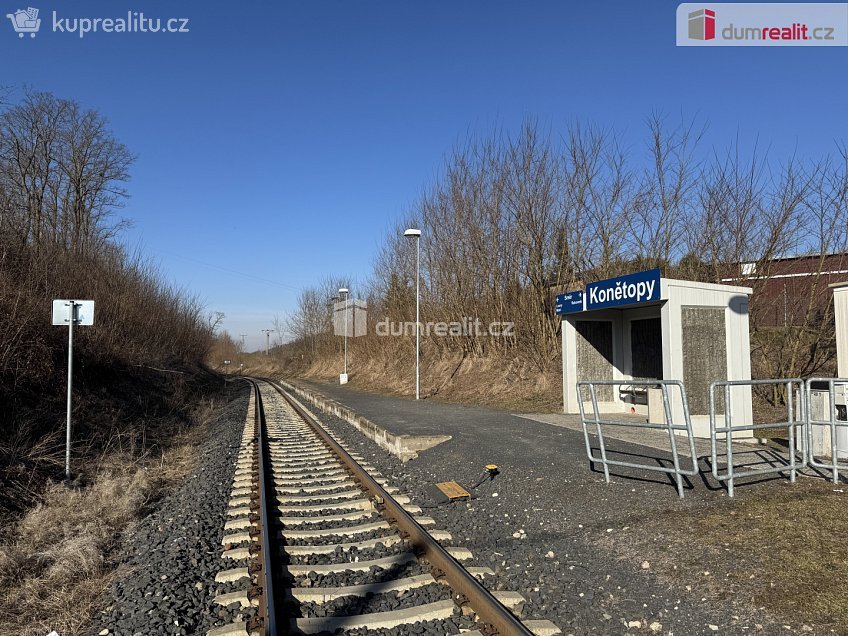 Prodej  stavebního pozemku 975 m^2 Pnětluky, Pnětluky 