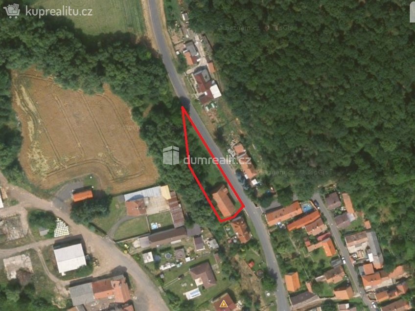Prodej  stavebního pozemku 975 m^2 Pnětluky, Pnětluky 