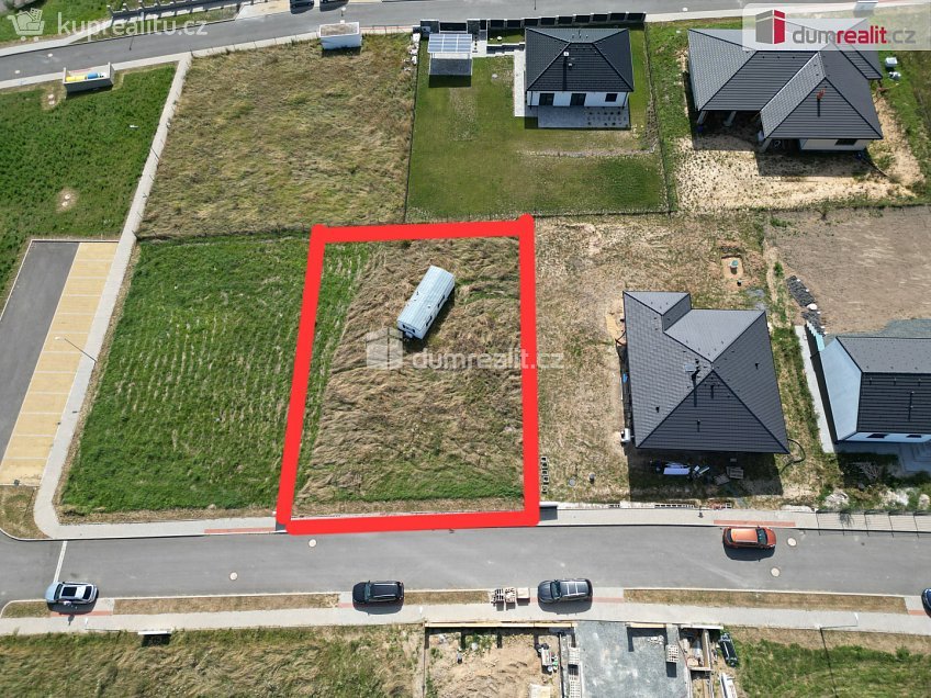 Prodej  stavebního pozemku 859 m^2 Na Vršku, Kačice 