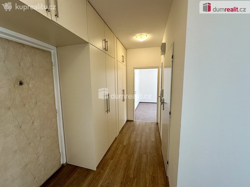Pronájem bytu 2+1 54 m^2 M. Knesla, Zlín 