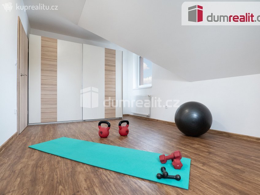 Prodej  rodinného domu 179 m^2 Thomayerova, Říčany 