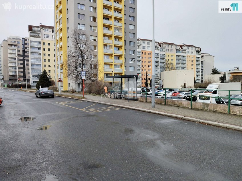 Pronájem bytu 2+1 52 m^2 Tupolevova, Praha 18 