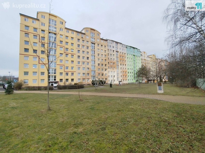 Pronájem bytu 2+1 52 m^2 Tupolevova, Praha 18 